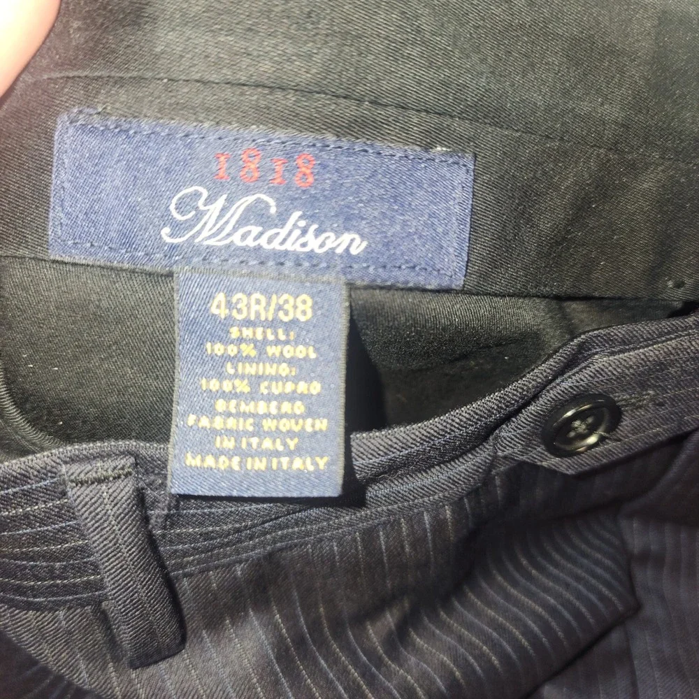 Brooks Brothers 1818 Madison Suit Mens 43R 38W Navy Pinstripe Wool Italy VBC